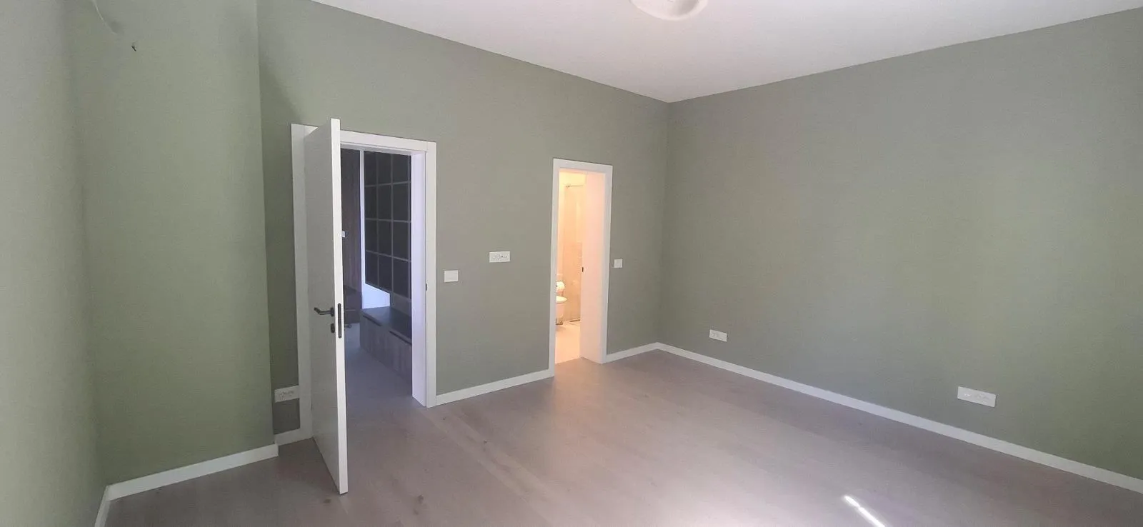 Izdavanje, stan, 138m², Savski Venac, Beograd