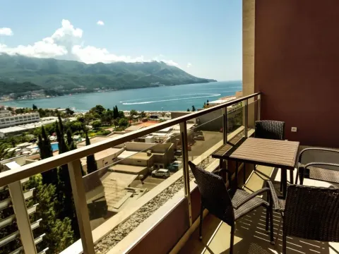 Prodaja, dvosoban stan, 78m², Budva, Crna Gora