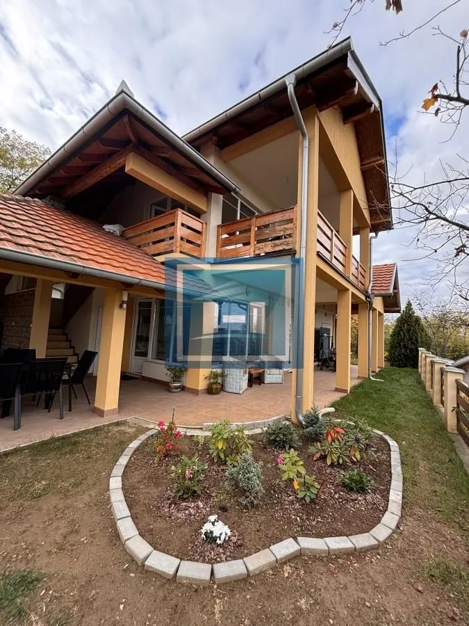 Prodaja, kuća, 220m², Đurđevo brdo, Jagodina
