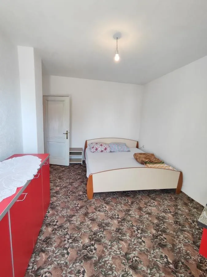 Prodaja, kuća, 450m², Aqua park, Jagodina