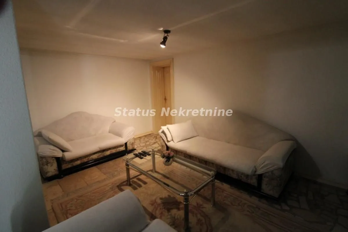 Prodaja, kuća, 416m², Sremska Mitrovica, Srbija