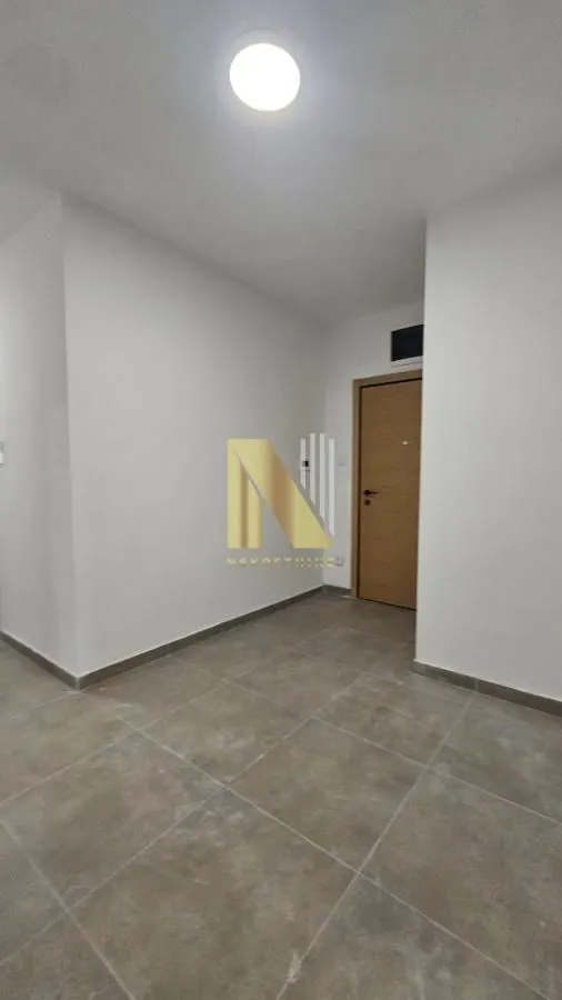Izdavanje, četvorosoban stan, 96m², Avijatičarsko naselje, Novi Sad Sve Podlokacije