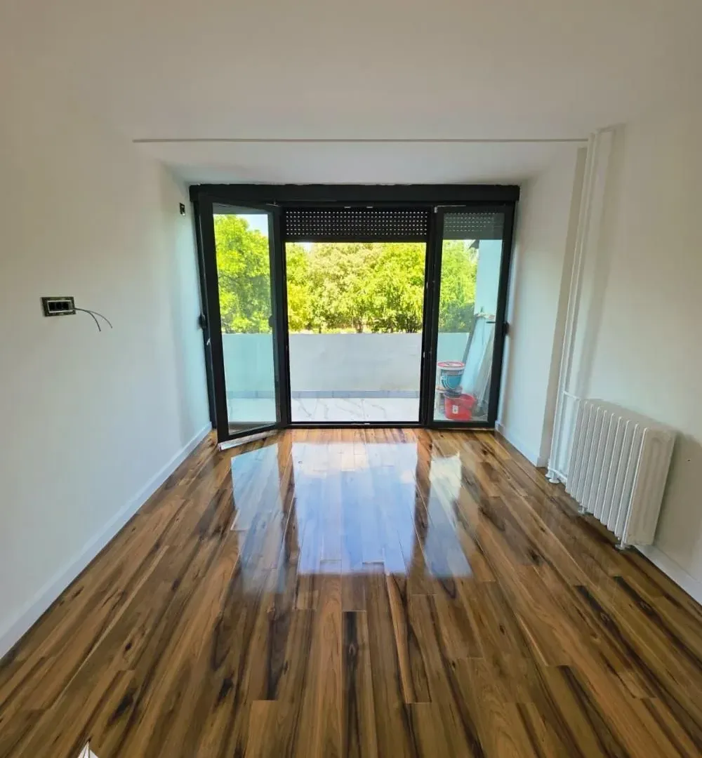 Prodaja, trosoban stan, 80m², Novi Beograd Blok 28, Novi Beograd Sve Podlokacije
