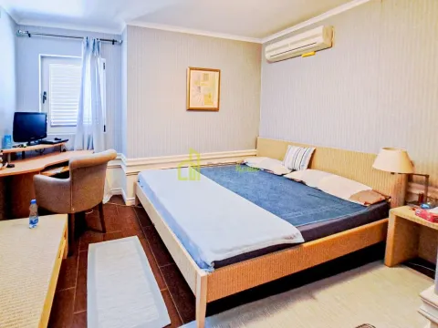 Prodaja, trosoban stan, 176m², Petrovac, Budva - image 8