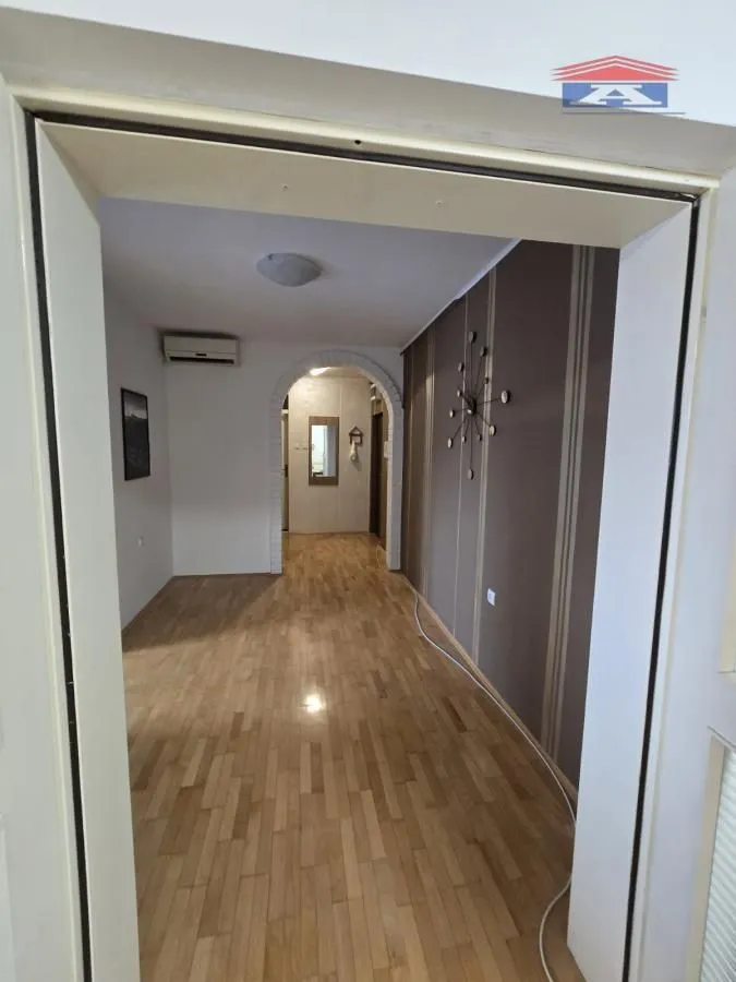 Prodaja, dvosoban stan, 64m², Detelinara, Novi Sad Sve Podlokacije