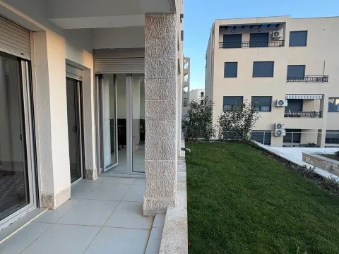 Prodaja, jednosoban stan, 69m², Tivat, Crna Gora - image 3