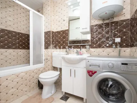 Sale, two bedroom apartment, 74m², Stara Varoš, Podgorica - image 9