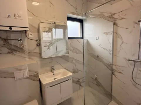 Prodaja, jednosoban stan, 49m², Tivat, Crna Gora - image 4