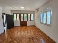 Rent, house, 131m², Polje, Bar - image 2