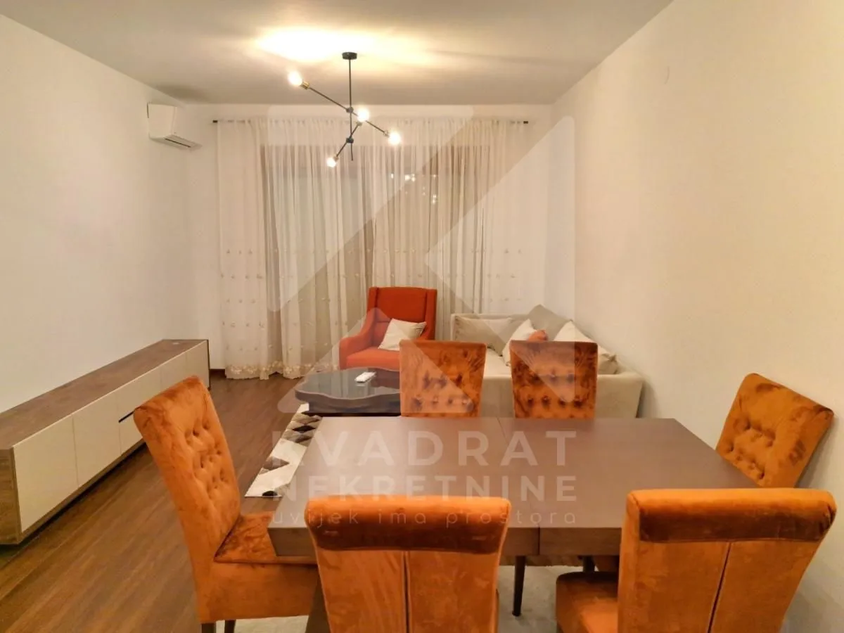 Izdavanje, jednosoban stan, 53m², Master Kvart, Podgorica