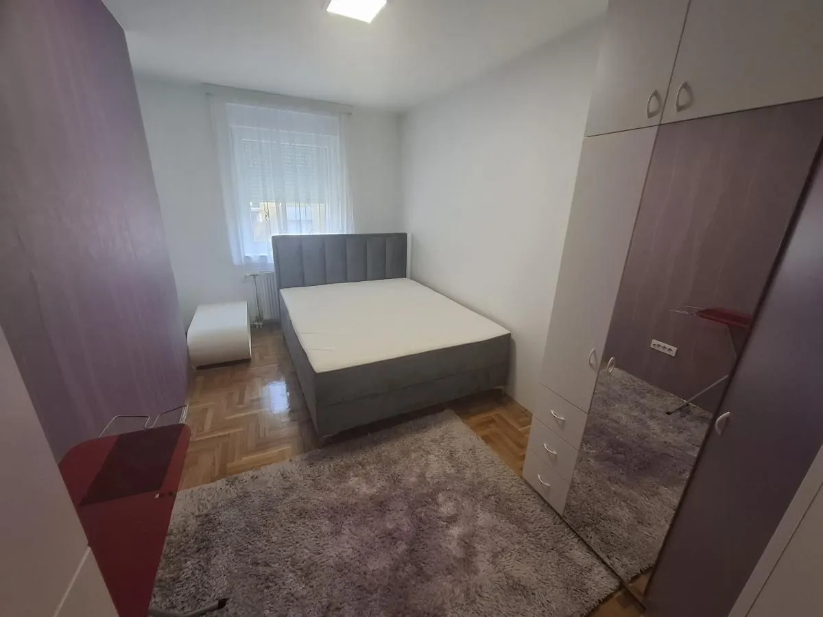Izdavanje, dvosoban stan, 50m², Grbavica, Novi Sad Sve Podlokacije