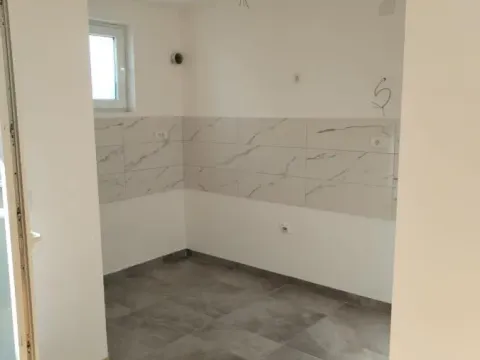 Sale, two bedroom apartment, 54m², Pantelej, Niš - image 4