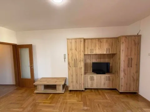 Prodaja, garsonjera, 33m², Pobrežje, Podgorica - image 3