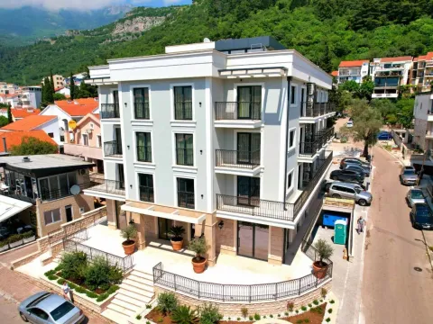 Sale, one bedroom apartment, 53m², Podkošljun, Budva - image 21