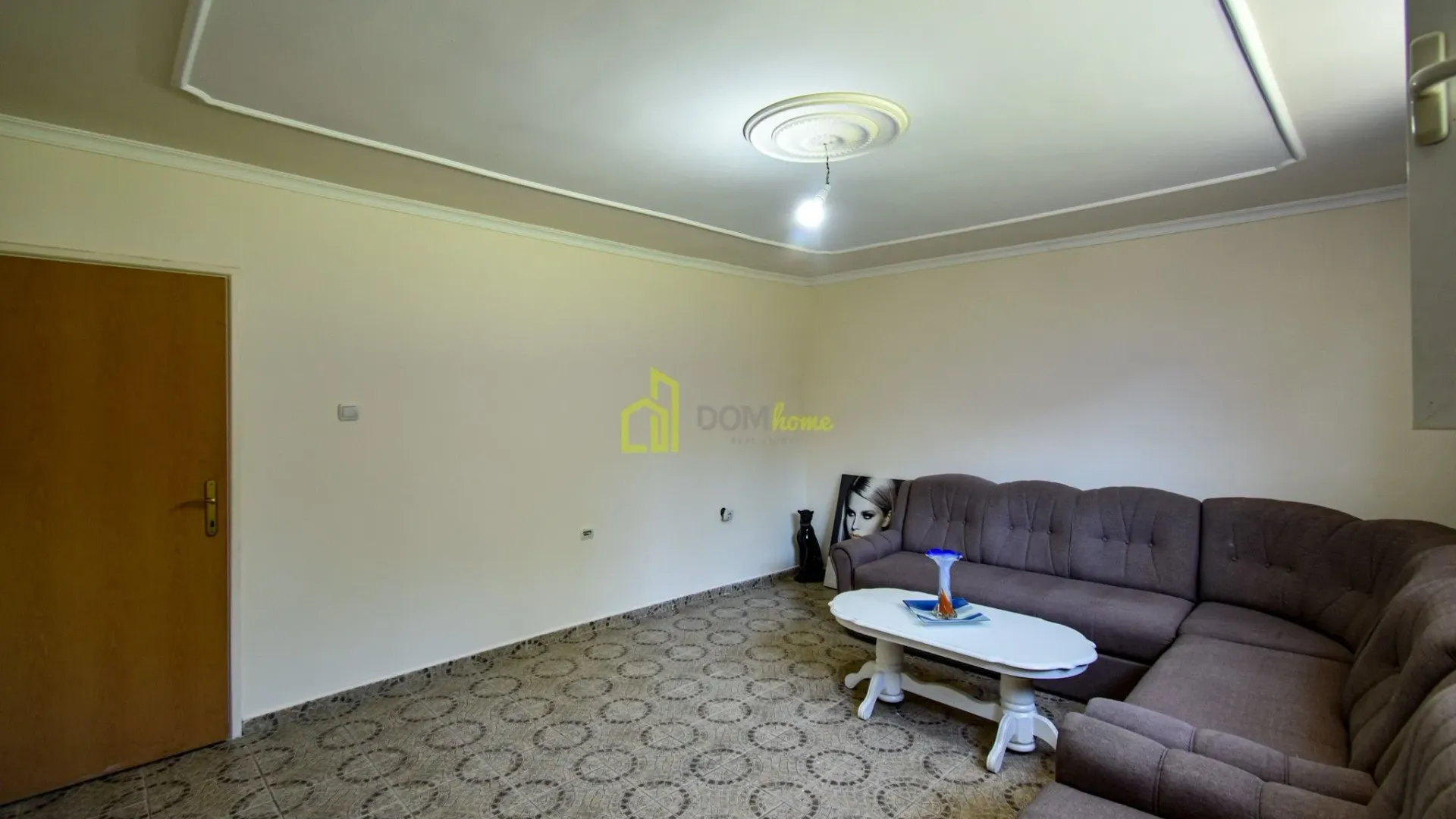 Sale, house, 303m², Konik, Podgorica