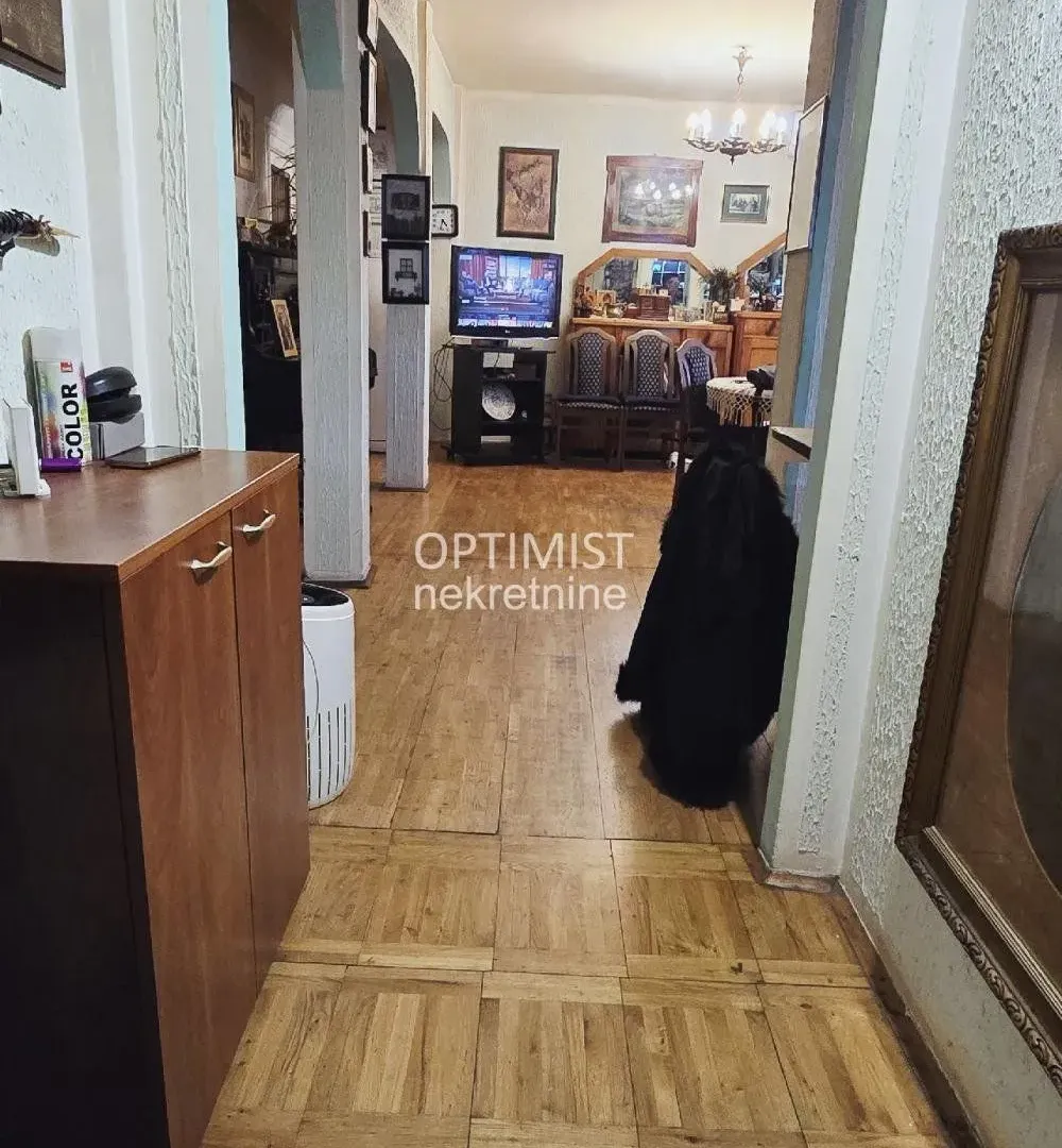 Prodaja, trosoban stan, 64m², Karaburma, Palilula Sve Podlokacije