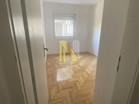 Rent, two bedroom apartment, 52m², Sajmište, Novi Sad - image 4