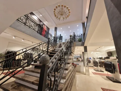 Prodaja, poslovni prostor, 800m², Jaz, Budva - image 3