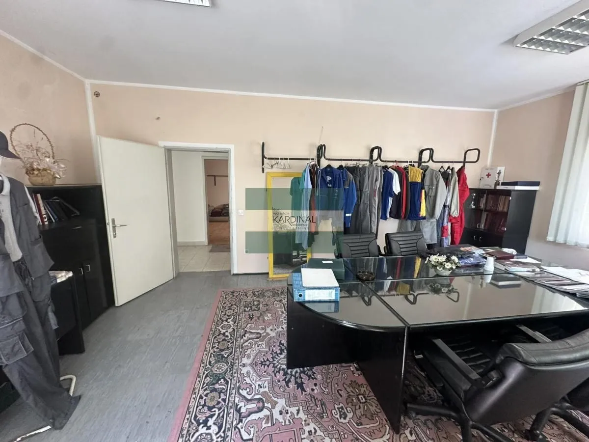 Rent, office space, 700m², Grošnica, Kragujevac