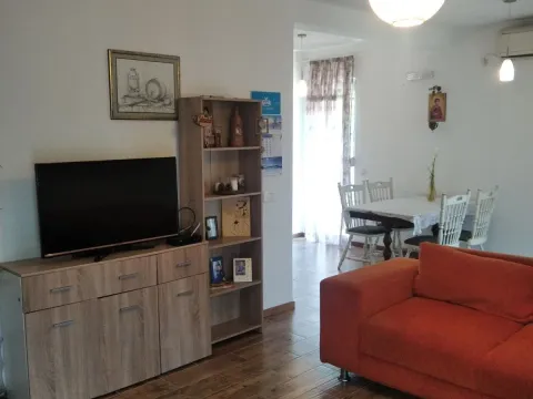 Prodaja, kuća, 115m², Budva, Crna Gora - image 9