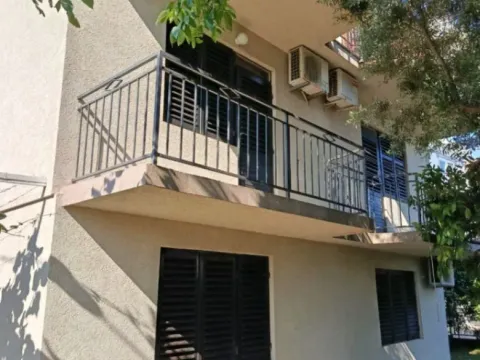 Sale, house, 222m², Šušanj, Bar