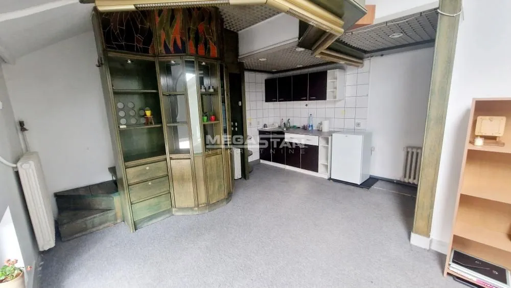 Sale, office space, 38m², Savski Venac, Beograd