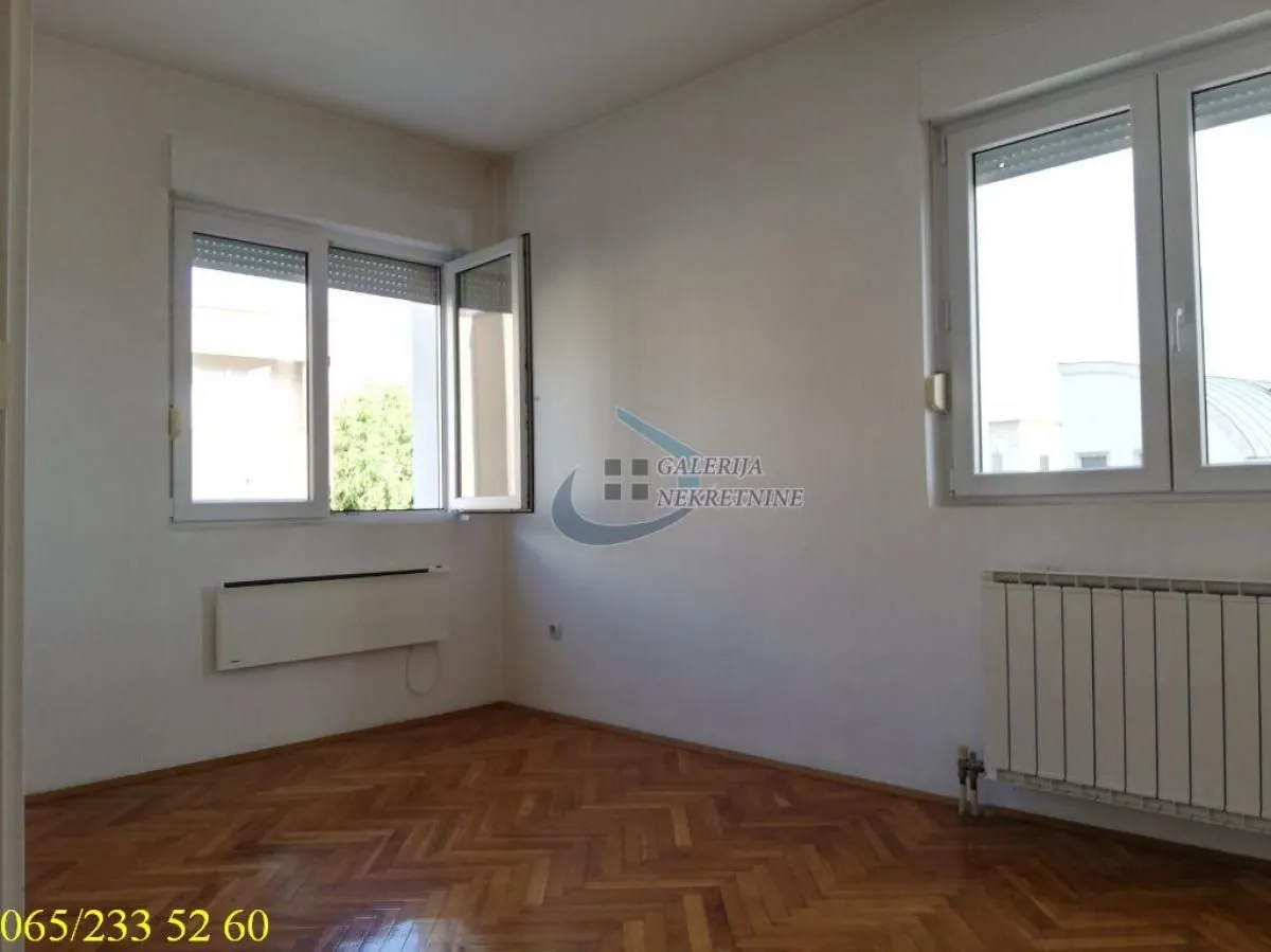 Sale, four bedroom apartment, 117m², Savski Venac, Beograd