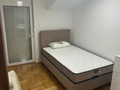 Rent, two bedroom apartment, 72m², Momišići, Podgorica - image 10