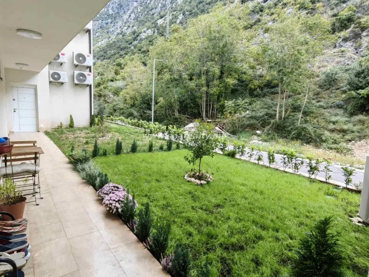 Prodaja, jednosoban stan, 52m², Kotor, Crna Gora