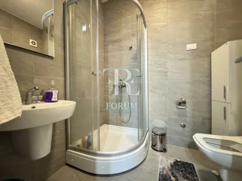 Izdavanje, jednosoban stan, 50m², City Kvart, Podgorica - image 10