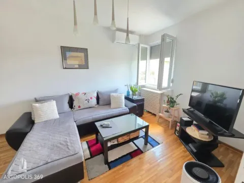 Prodaja, trosoban stan, 76m², Palilula Sve Podlokacije, Beograd - image 1