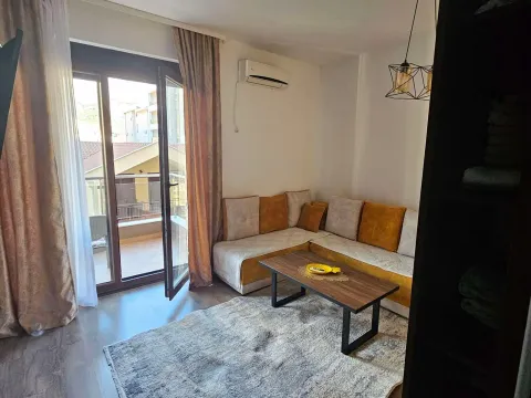 Rent, one bedroom apartment, 27m², Budva, Crna Gora - image 4