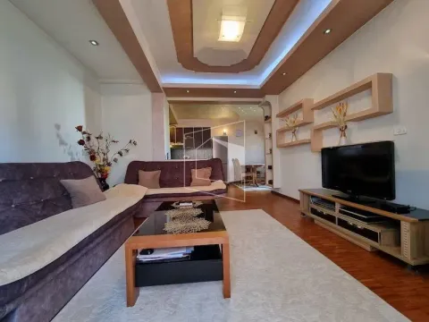Rent, one bedroom apartment, 72m², Vezirov Most, Podgorica - image 2