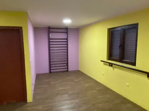 Izdavanje, poslovni prostor, 70m², Pejton, Podgorica - image 6