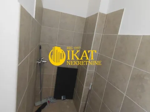 Prodaja, četvorosoban stan, 127m², Stari Grad, Beograd - image 10