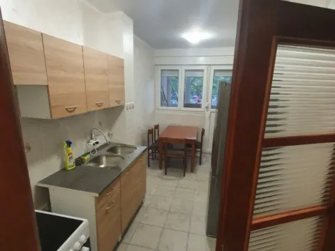 Izdavanje, dvosoban stan, 65m², Momišići, Podgorica - image 5