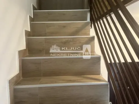 Izdavanje, dvosoban stan, 62m², Kalenić Pijaca, Vračar Sve Podlokacije - image 16