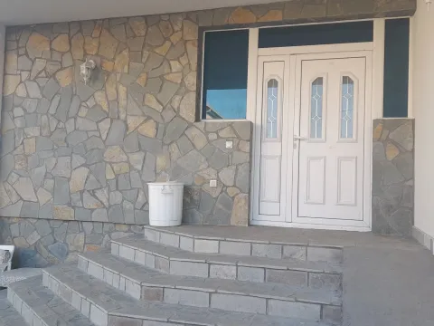 Sale, house, 350m², Surčin, Beograd - image 4