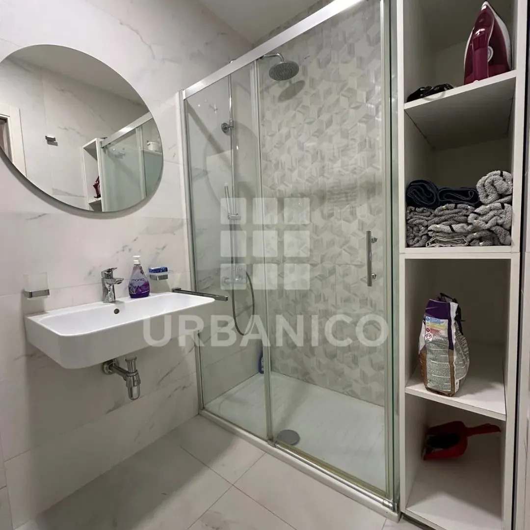 Izdavanje, jednosoban stan, 42m², Central Point, Podgorica