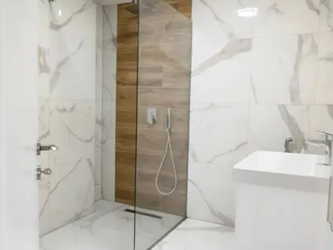 Rent, office space, 117m², Zagorič, Podgorica - image 9