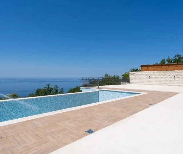 Sale, house, 605m², Reževići, Budva