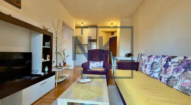 Prodaja, jednosoban stan, 35m², Stari Aerodrom, Podgorica