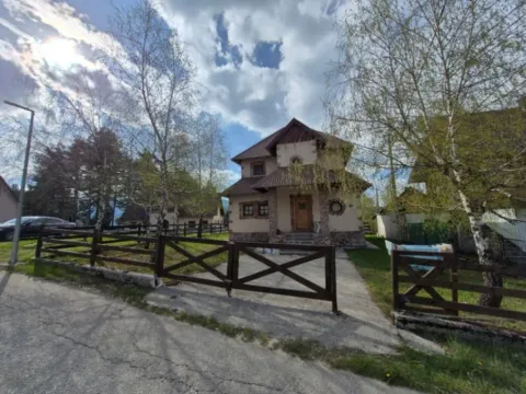 Prodaja, kuća, 100m2, Centar, Žabljak Prodaja, kuća, 100m2, Centar, Žabljak