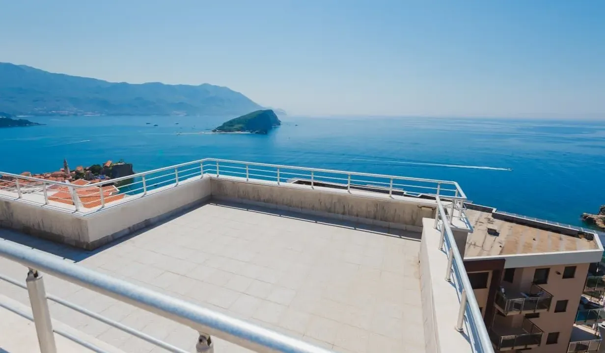 Izdavanje, poslovni prostor, 190m², Budva, Crna Gora