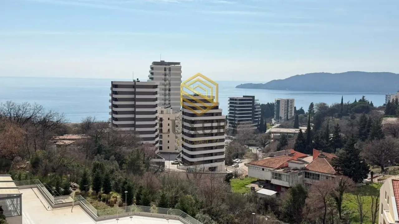 Sale, two bedroom apartment, 68m², Bečići, Budva