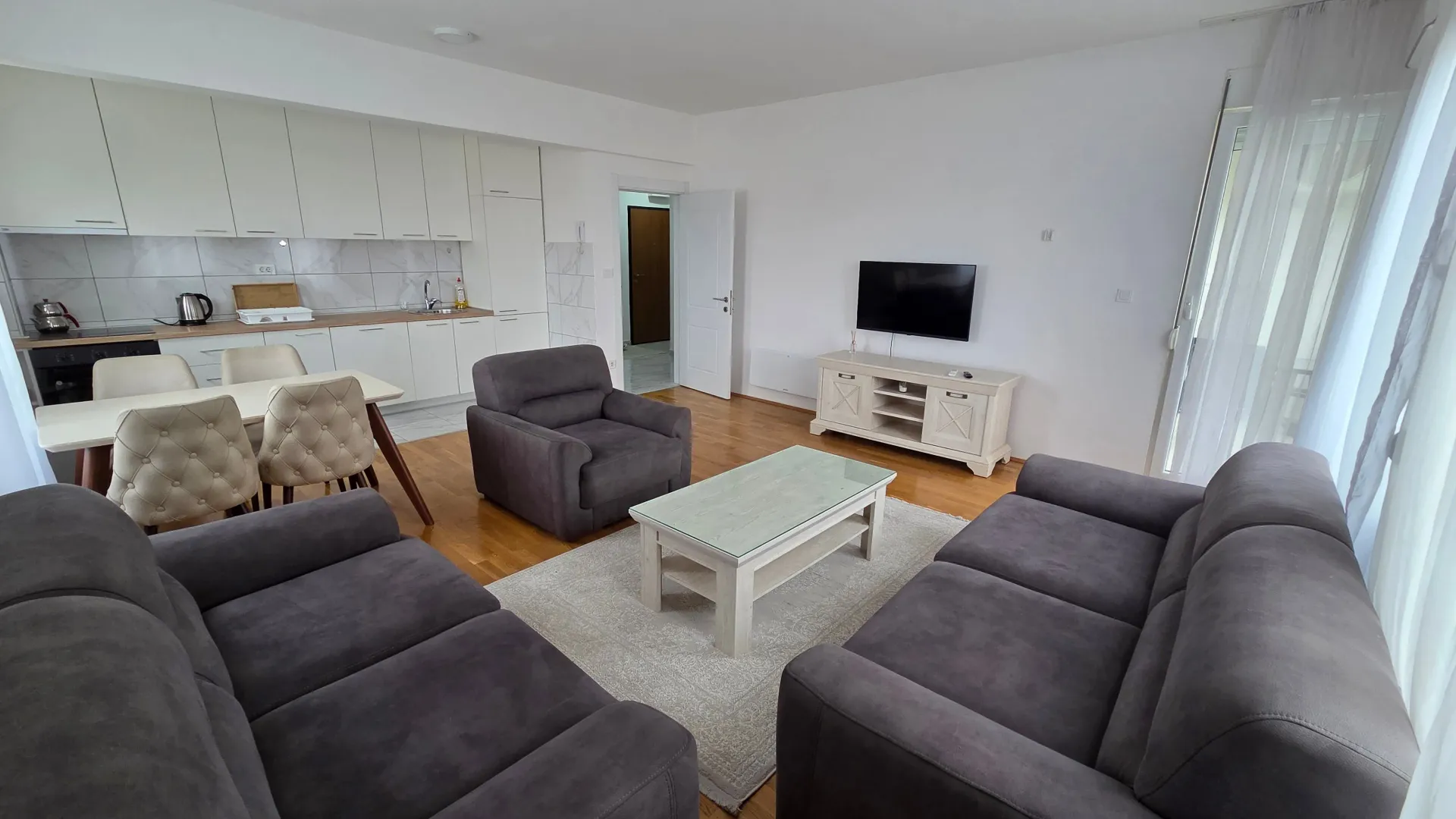 Prodaja, dvosoban stan, 70m², City Kvart, Podgorica