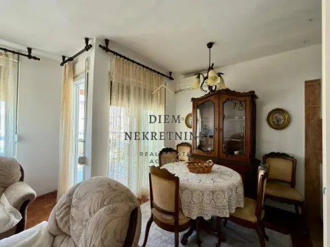 Rent, two bedroom apartment, 62m², Centar, Bar - image 11