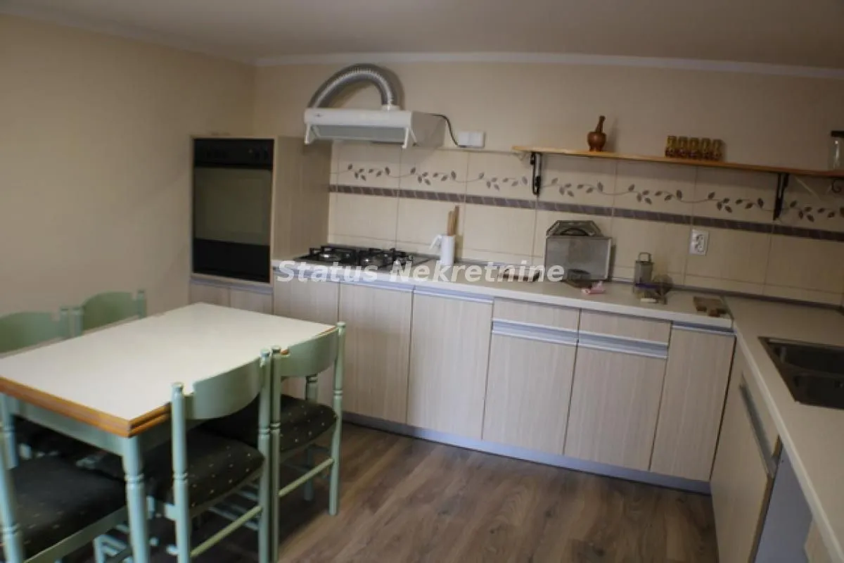 Prodaja, kuća, 307m², Sremska Kamenica, Petrovaradin