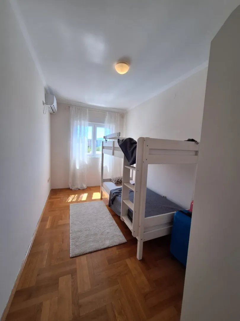 Rent, two bedroom apartment, 70m², Podgorica, Crna Gora