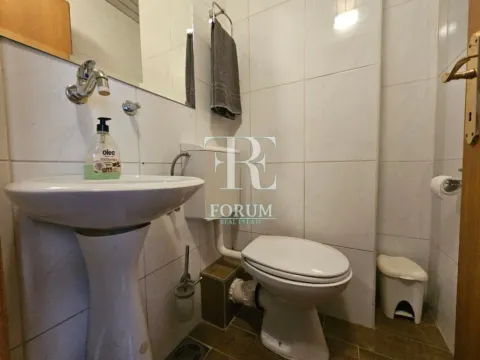 Izdavanje, trosoban stan, 100m², Ljubović, Podgorica - image 13